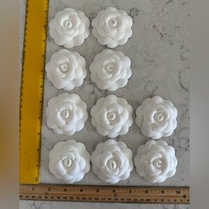 Chanel gift wrap 10 camellias